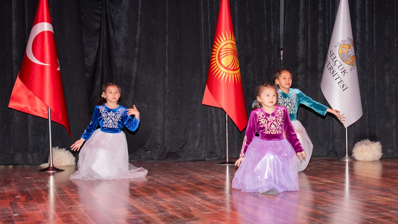 Selçuk Üniversitesinde Kırgızistan Tanıtım Programı düzenlendi